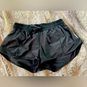 Excellent used condition Lululemon Hotty Hot* Shorts size 8